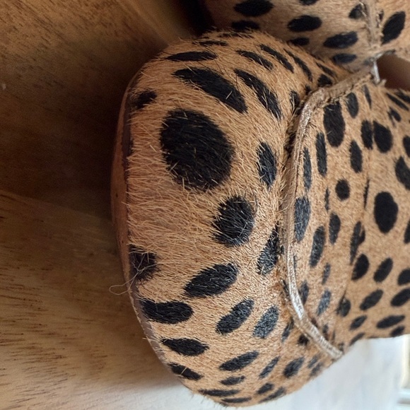 Madewell Cheetah-Print Pointed Toe Loafers in Tan and Black - Picture 7 of 7